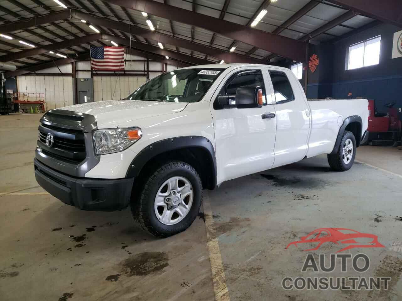 TOYOTA TUNDRA 2015 - 5TFCY5F14FX018374