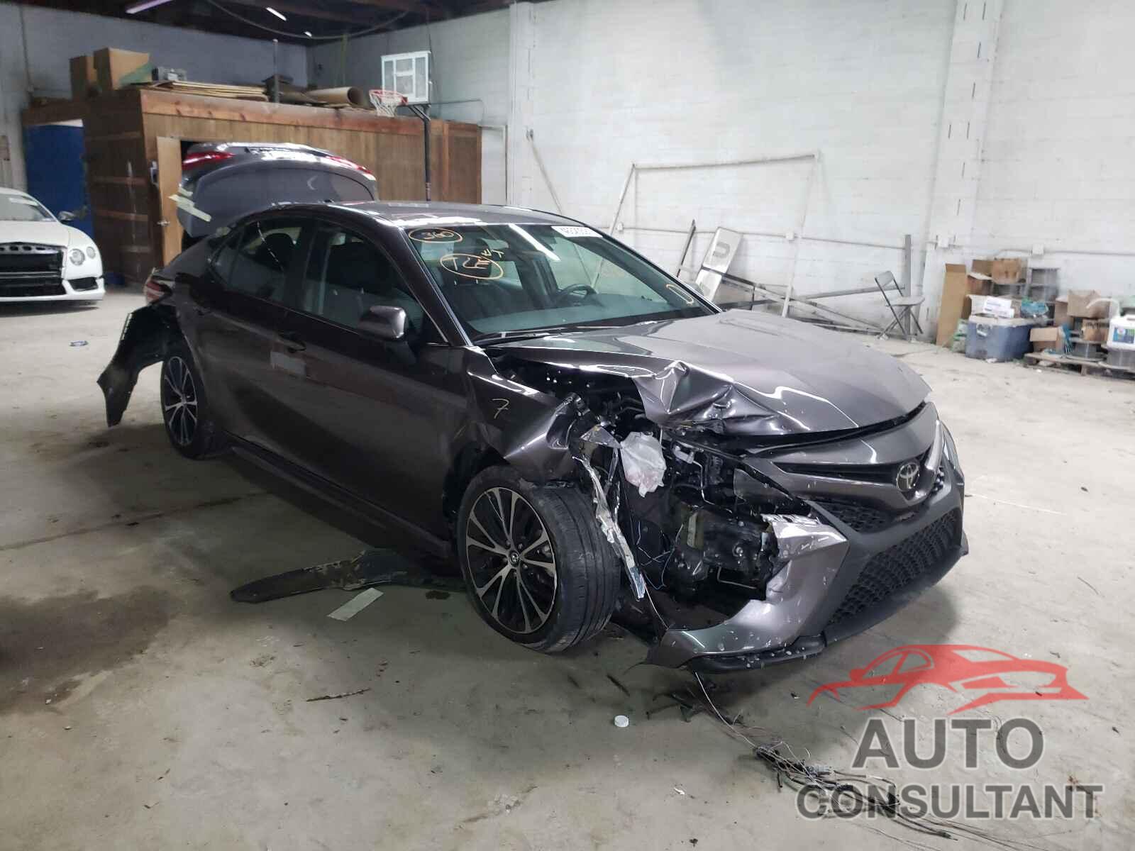 TOYOTA CAMRY 2020 - 4T1G11AK3LU940416