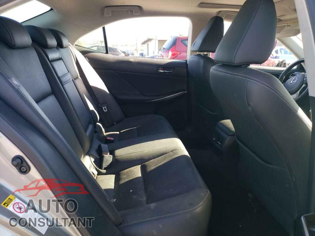 LEXUS IS 2015 - JTHBF1D28F5074303