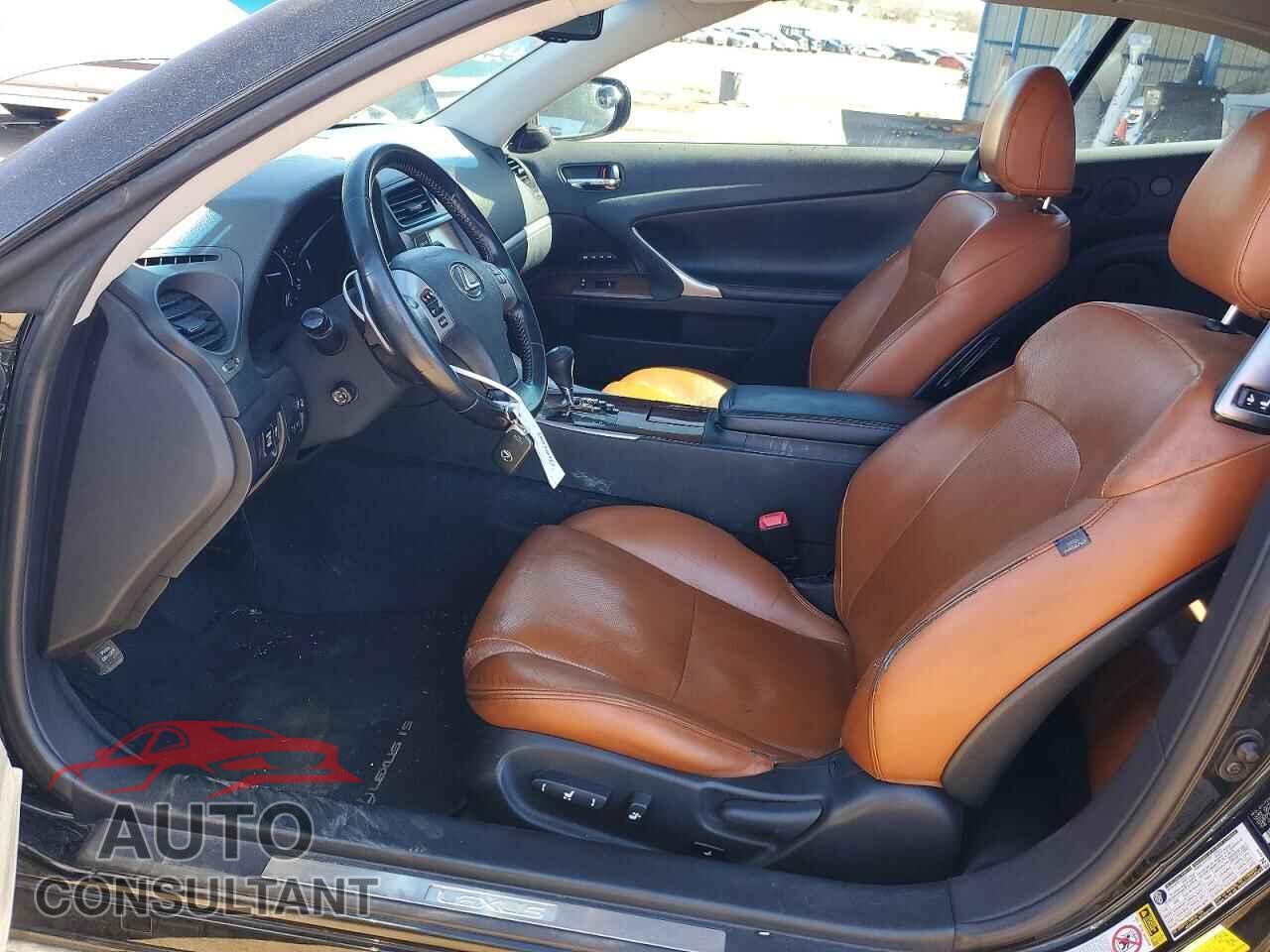 LEXUS IS 2013 - JTHFF2C21D2526986