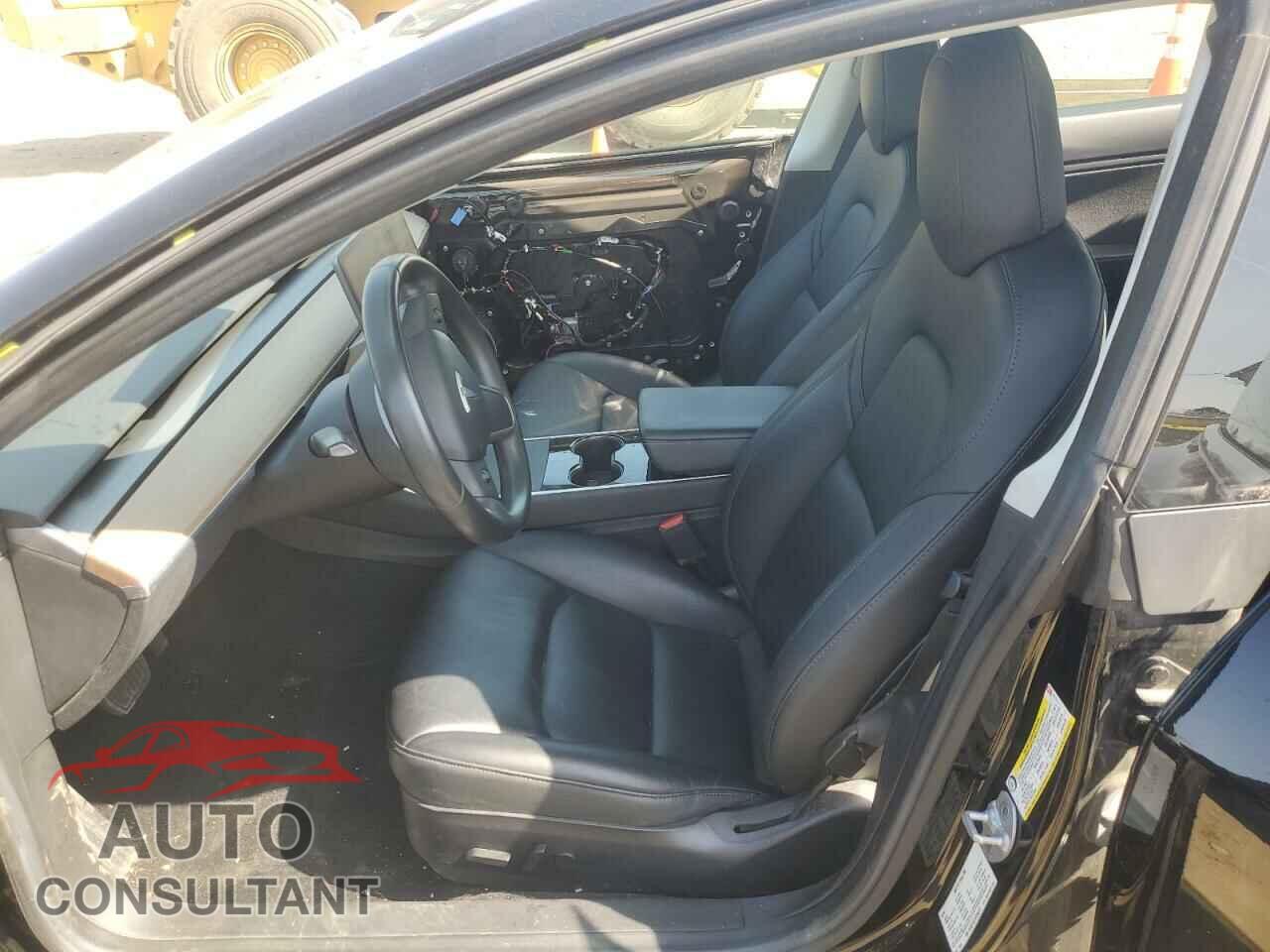 TESLA MODEL 3 2019 - 5YJ3E1EA1KF304741