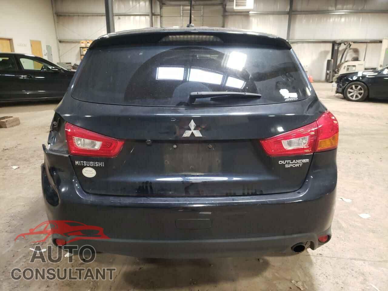 MITSUBISHI OUTLANDER 2015 - 4A4AR4AU7FE011066