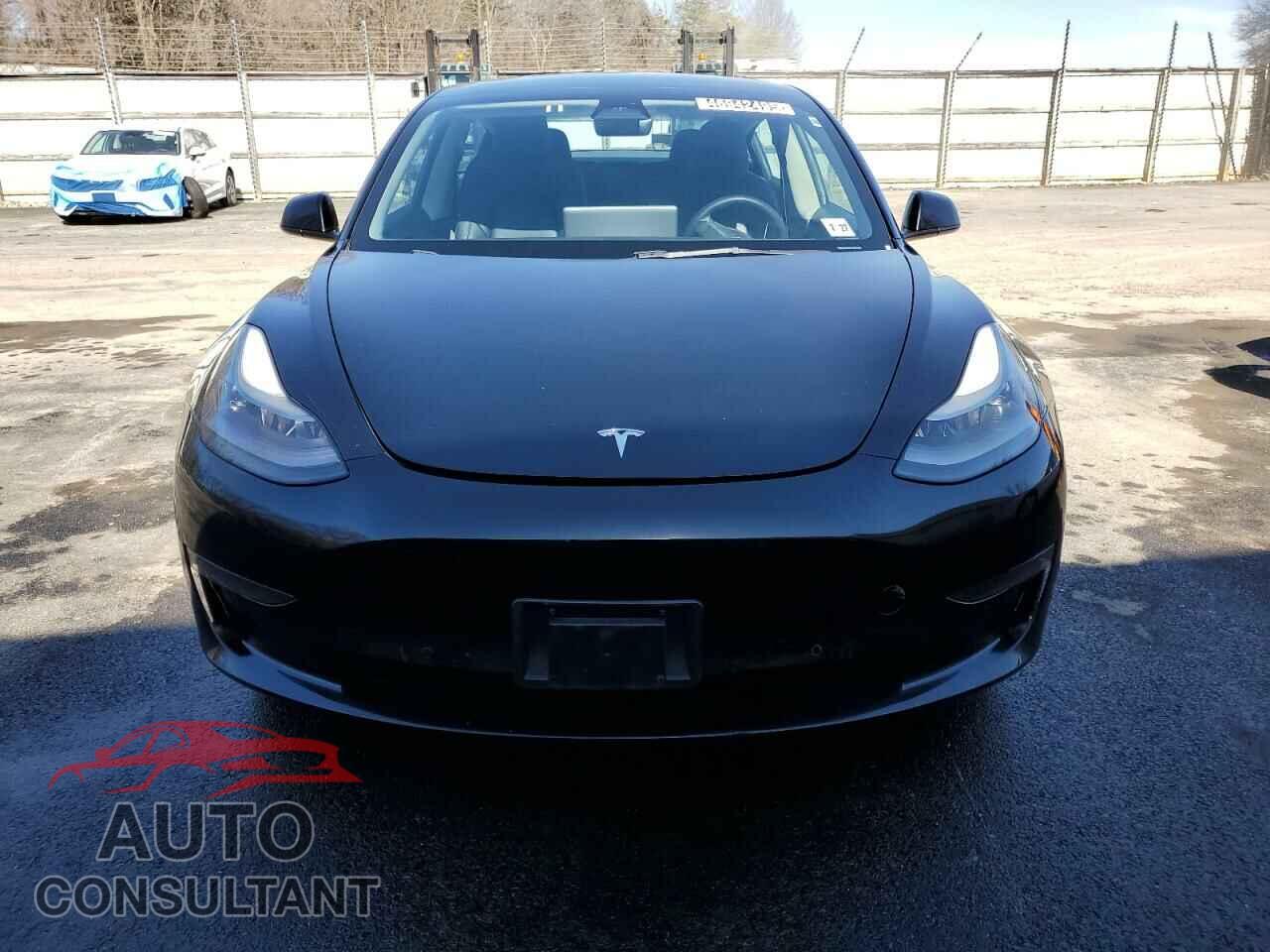 TESLA MODEL 3 2022 - 5YJ3E1EA4NF289558