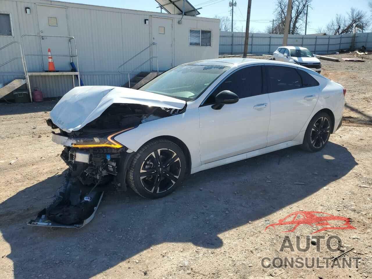 KIA K5 2022 - 5XXG64J27NG121778