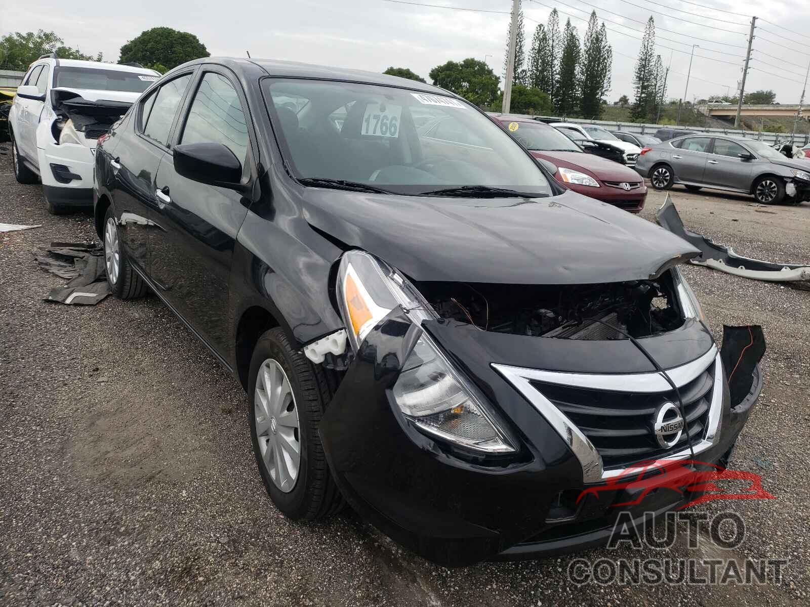 NISSAN VERSA 2018 - 3N1CN7APXJL875046