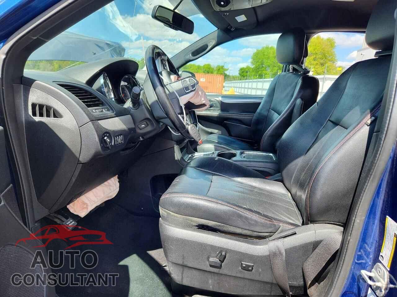 DODGE CARAVAN 2011 - 2D4RN7DG5BR765628