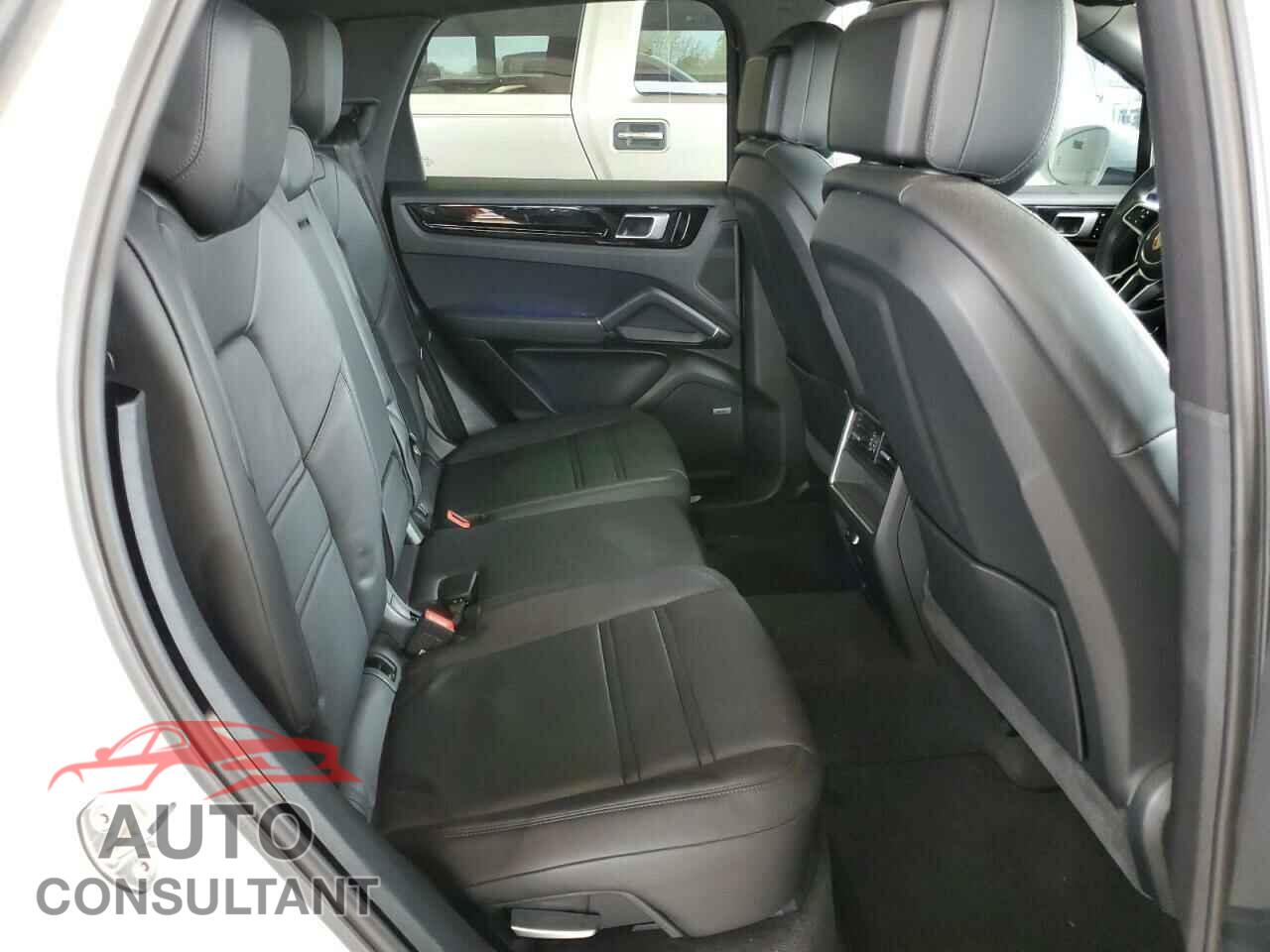 PORSCHE CAYENNE 2019 - WP1AA2AY4KDA08291
