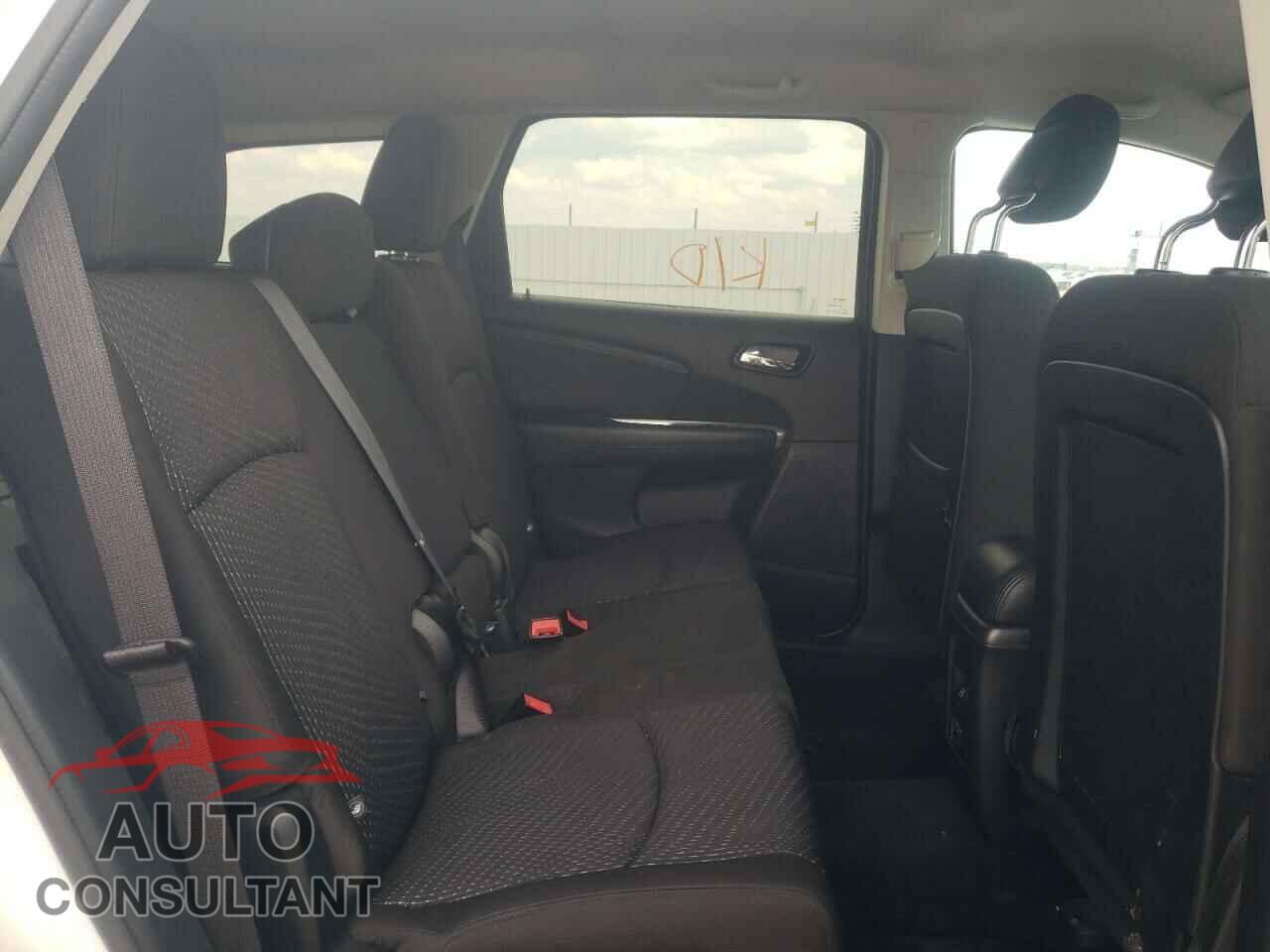 DODGE JOURNEY 2017 - 3C4PDCCG9HT571126
