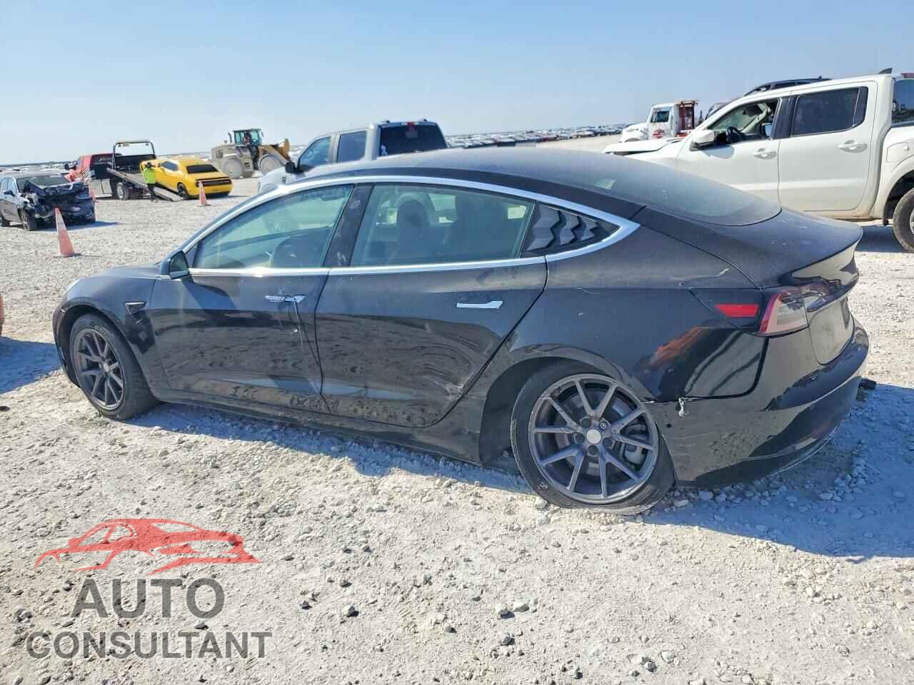 TESLA MODEL 3 2018 - 5YJ3E1EA8JF165920