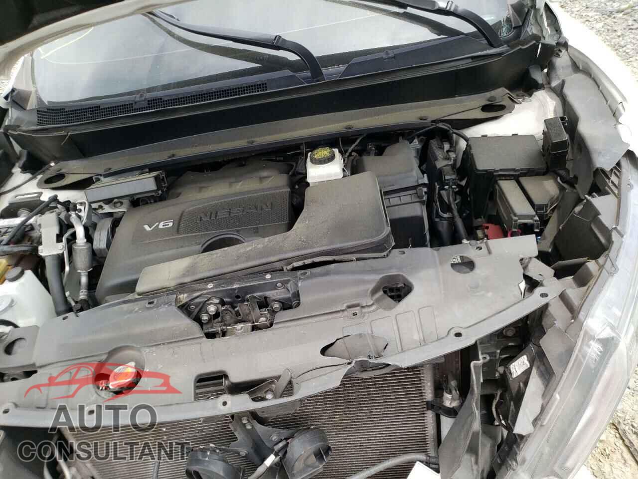 NISSAN PATHFINDER 2017 - 5N1DR2MM8HC611027