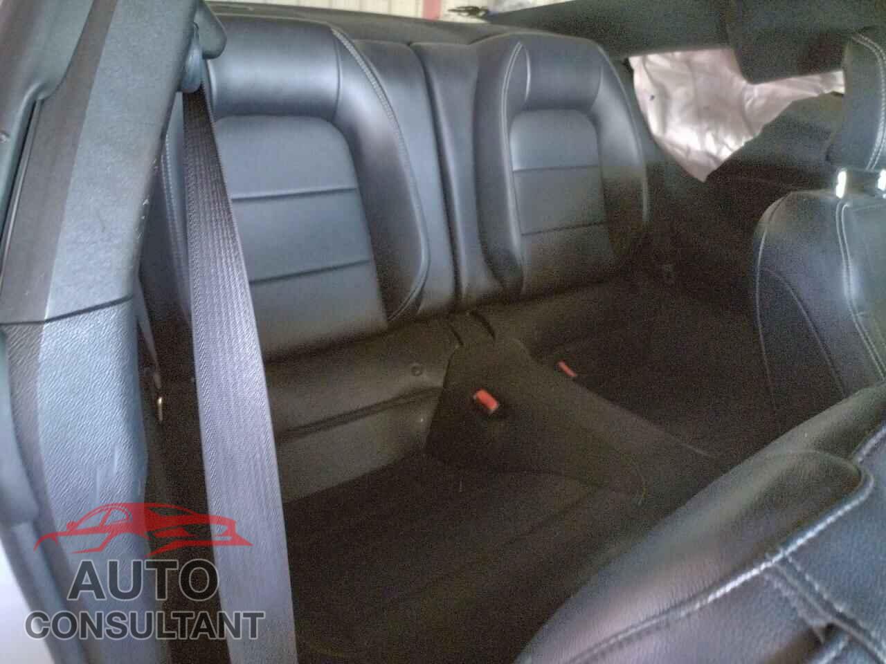 FORD MUSTANG 2017 - 1FA6P8THXH5205030