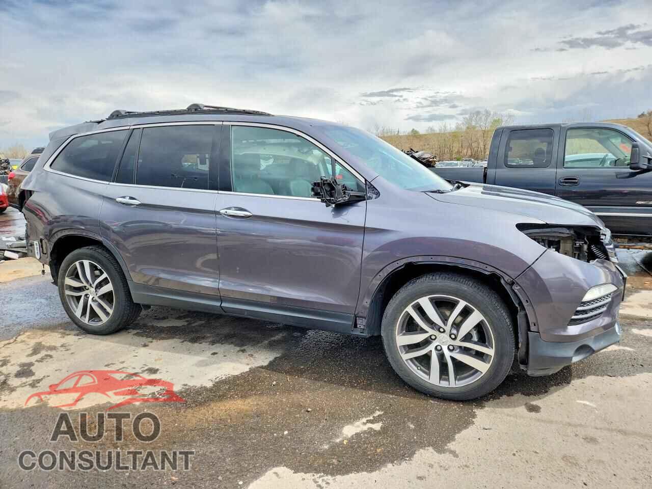 HONDA PILOT 2018 - 5FNYF6H96JB048337