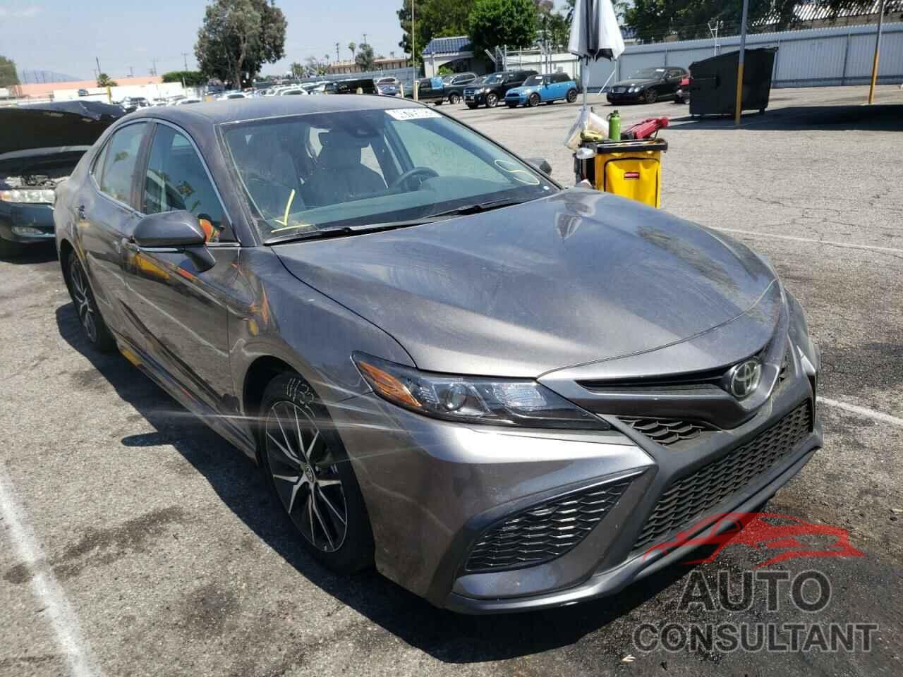 TOYOTA CAMRY 2022 - 4T1G11AK5NU677297