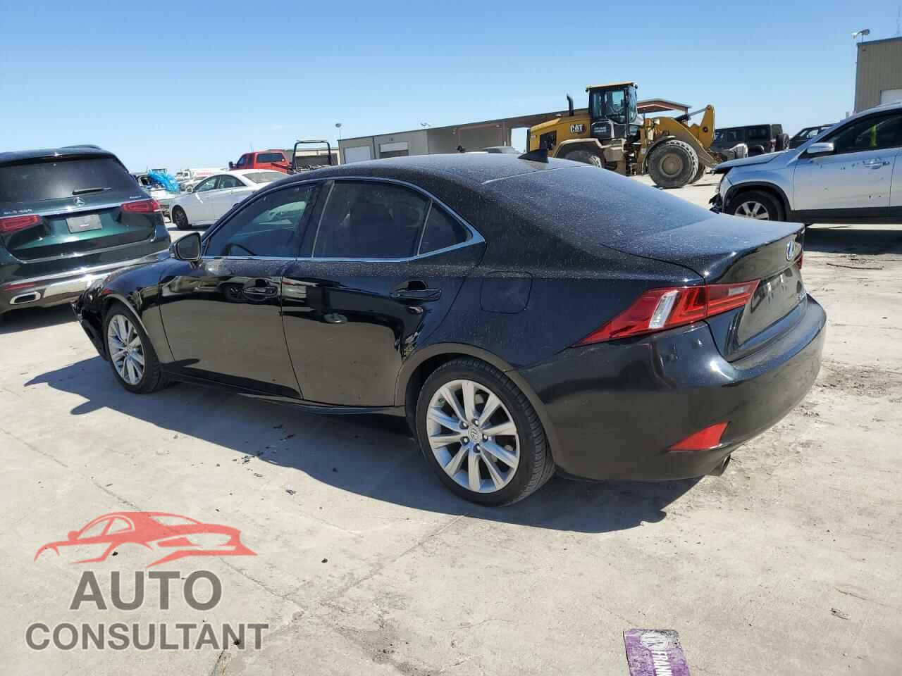 LEXUS IS 2015 - JTHBF1D20F5055633