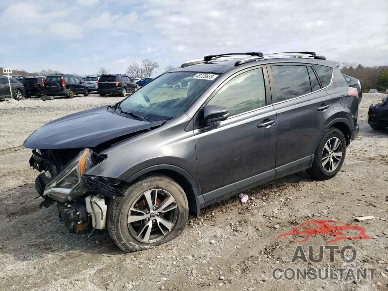 TOYOTA RAV4 2017 - JTMRFREV4HJ132375