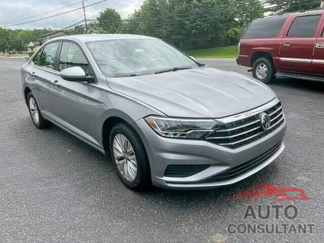 VOLKSWAGEN JETTA 2019 - 3VWC57BU3KM172334