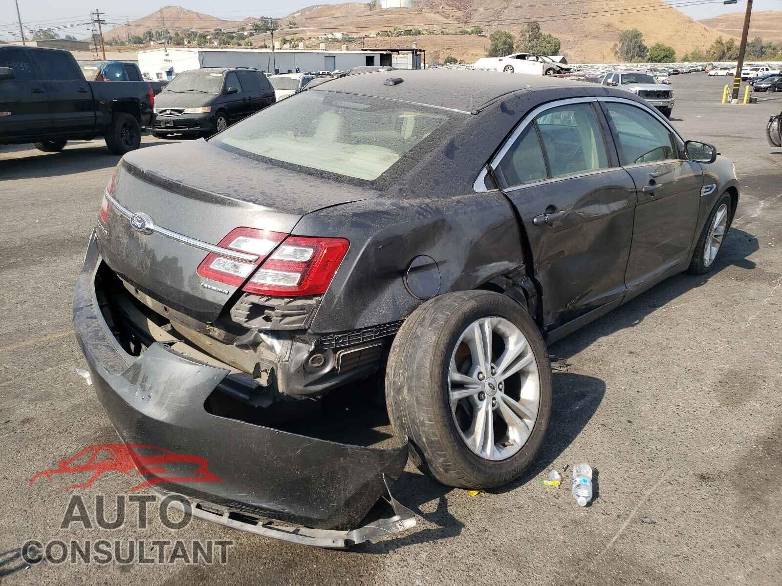 FORD TAURUS 2017 - 1FAHP2D84HG105756