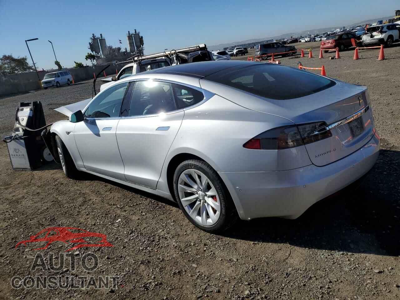 TESLA MODEL S 2016 - 5YJSA1E43GF141177