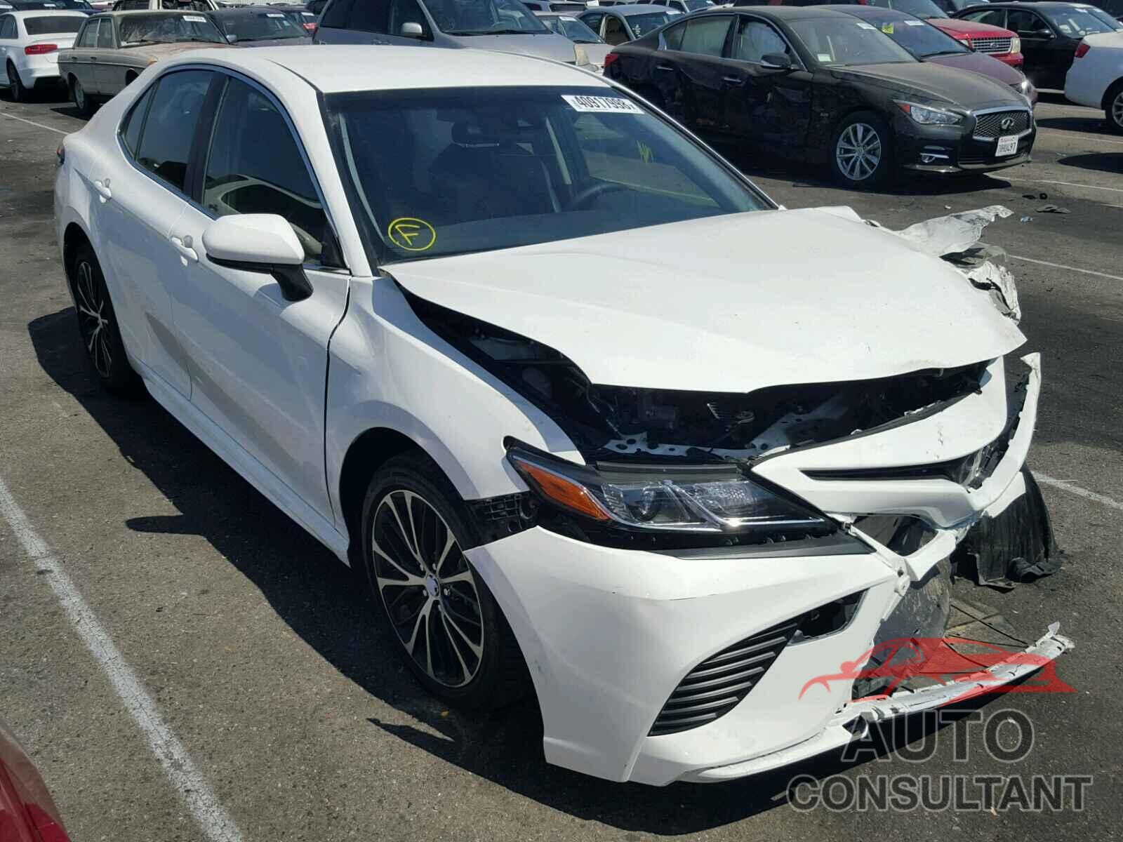 TOYOTA CAMRY 2018 - JTNB11HK2J3025947