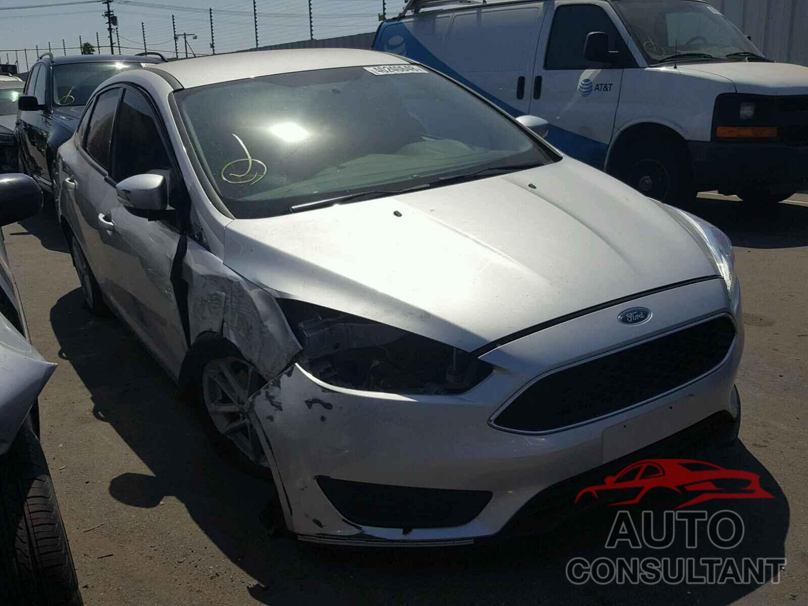 FORD FOCUS 2017 - 1FADP3F28HL286378