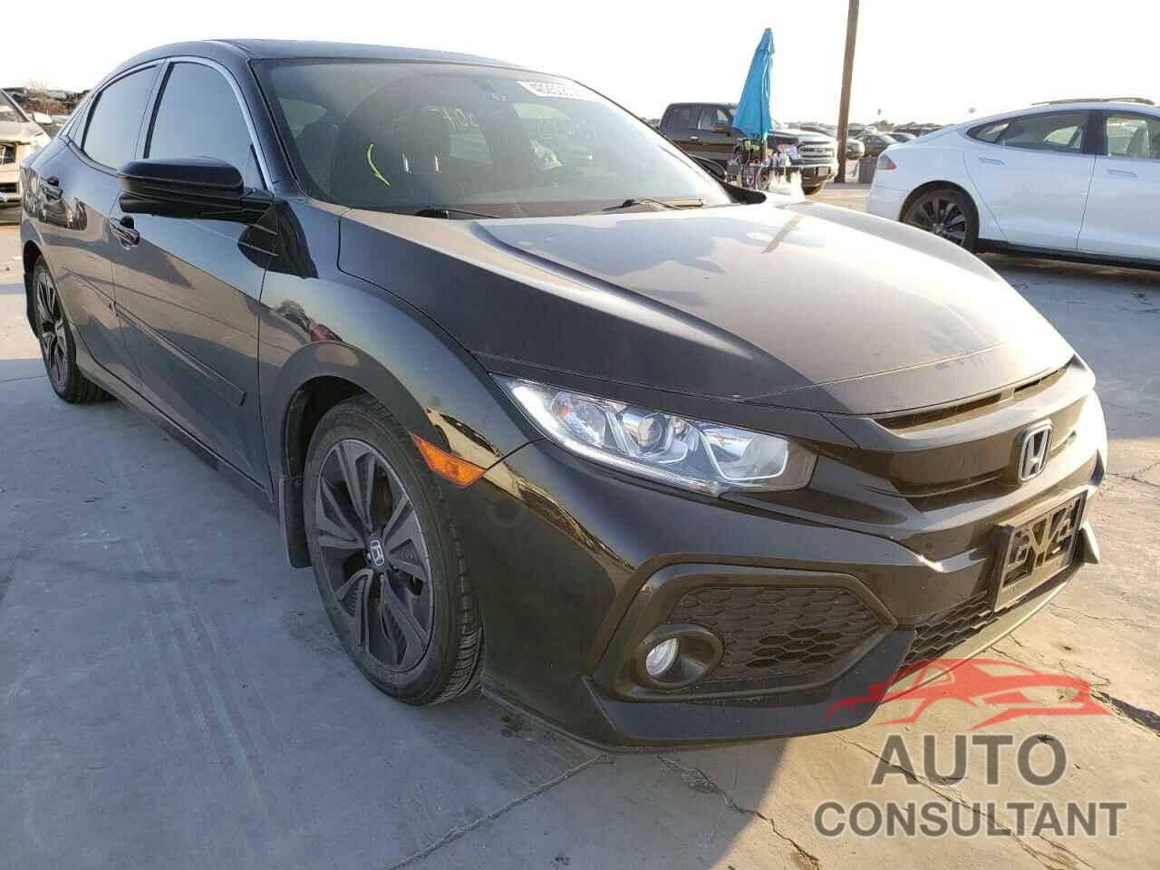 HONDA CIVIC 2018 - SHHFK7H58JU219805