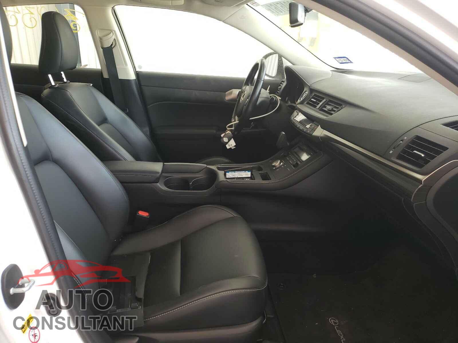LEXUS CT 200 2017 - JTHKD5BH1H2302599