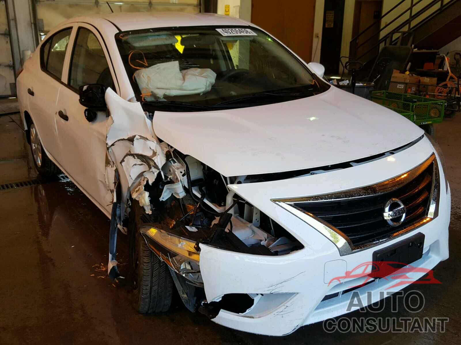 NISSAN VERSA 2017 - 3N1CN7AP0HL804318