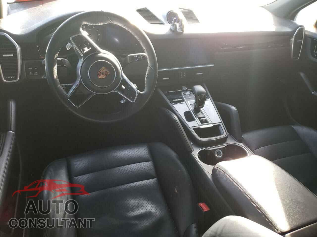 PORSCHE CAYENNE 2019 - WP1AA2AY4KDA08520