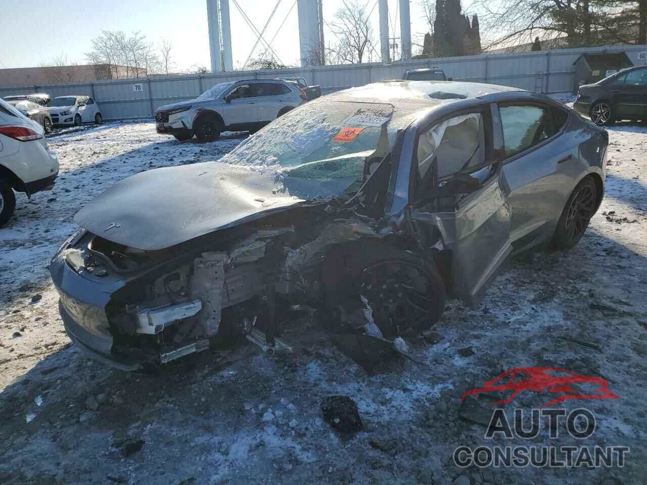 TESLA MODEL 3 2024 - 5YJ3E1EA9RF864579