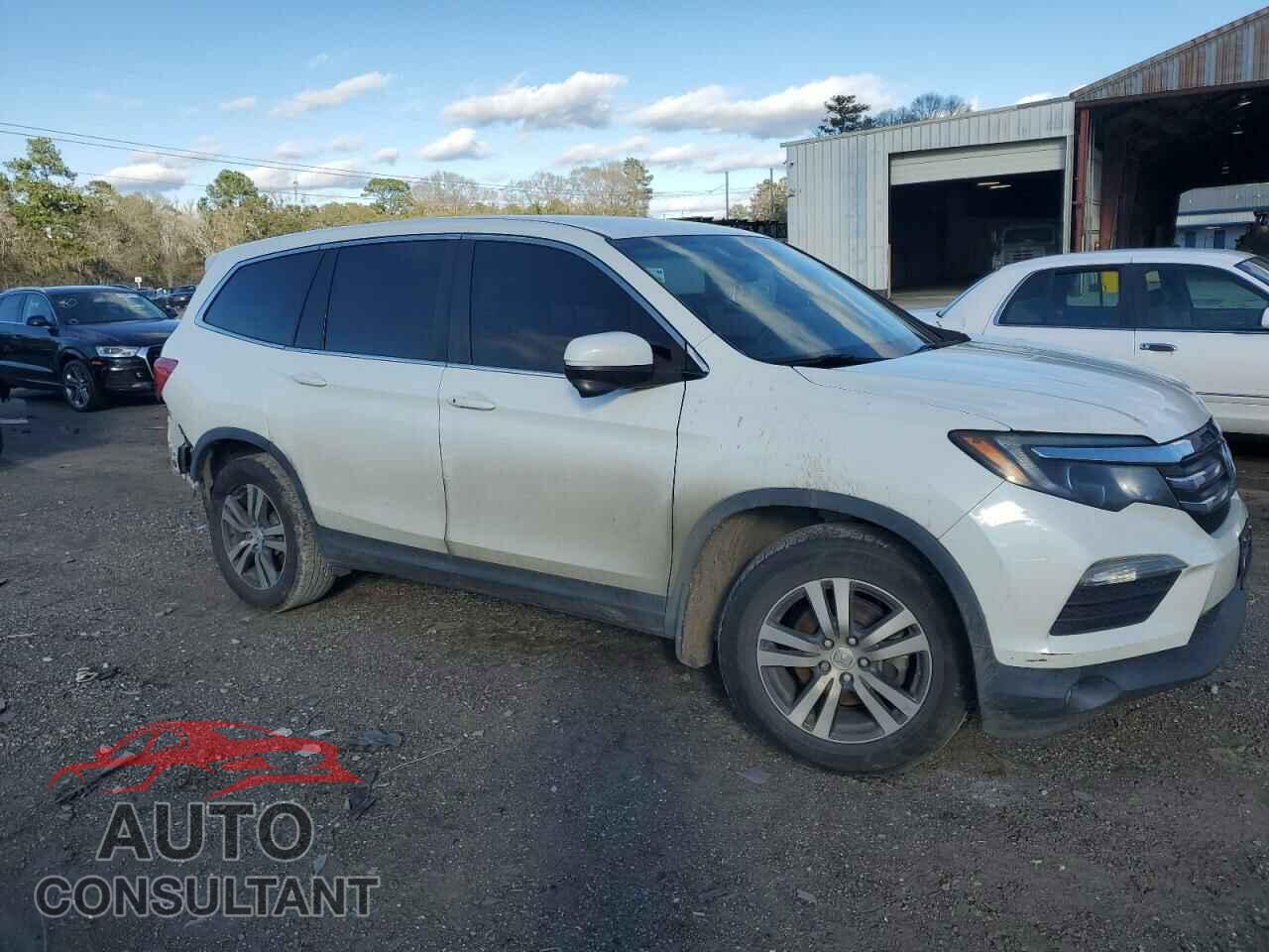 HONDA PILOT 2018 - 5FNYF5H33JB005712