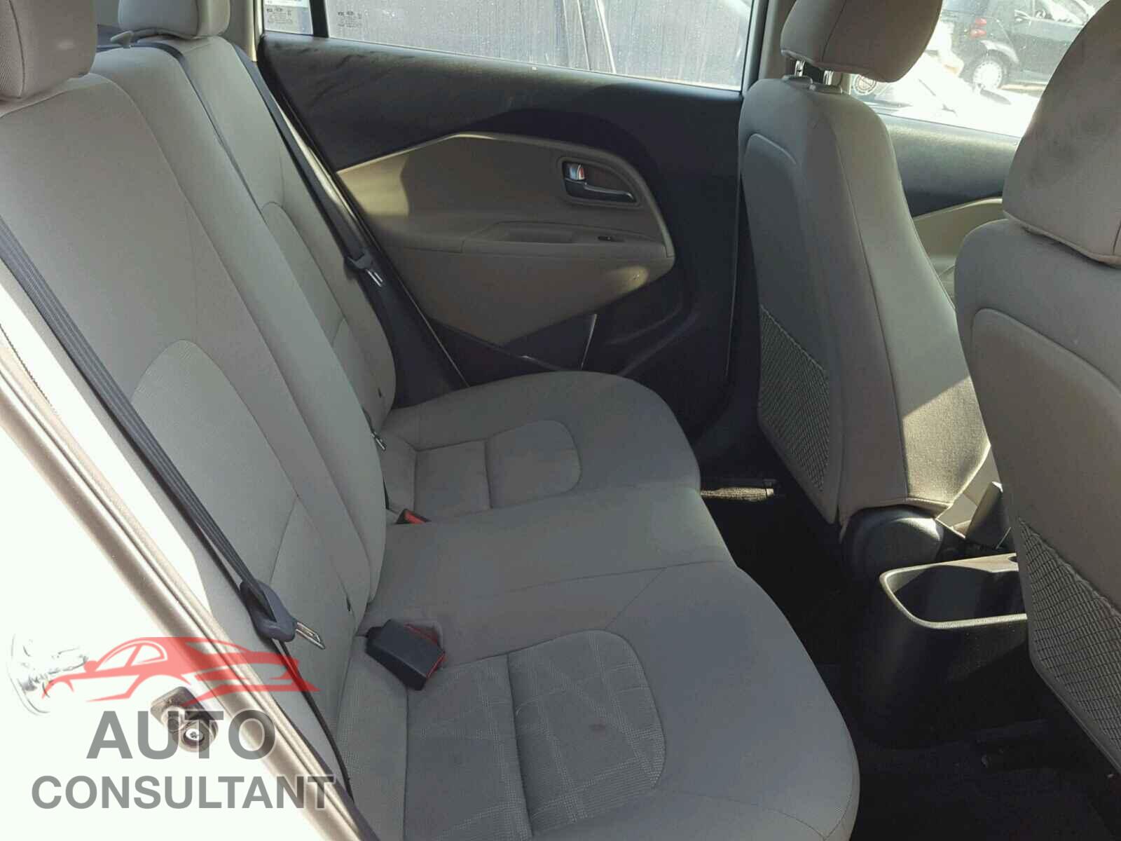 KIA RIO 2017 - KNADM4A30H6040431