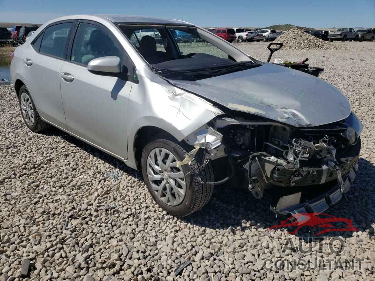 TOYOTA COROLLA 2017 - 5YFBURHE9HP669015