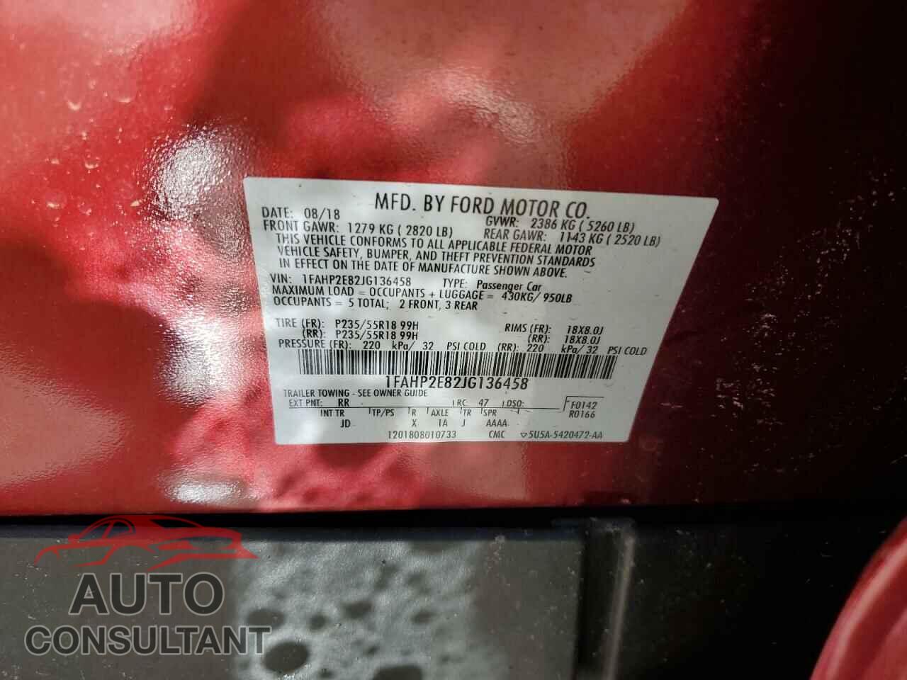 FORD TAURUS 2018 - 1FAHP2E82JG136458