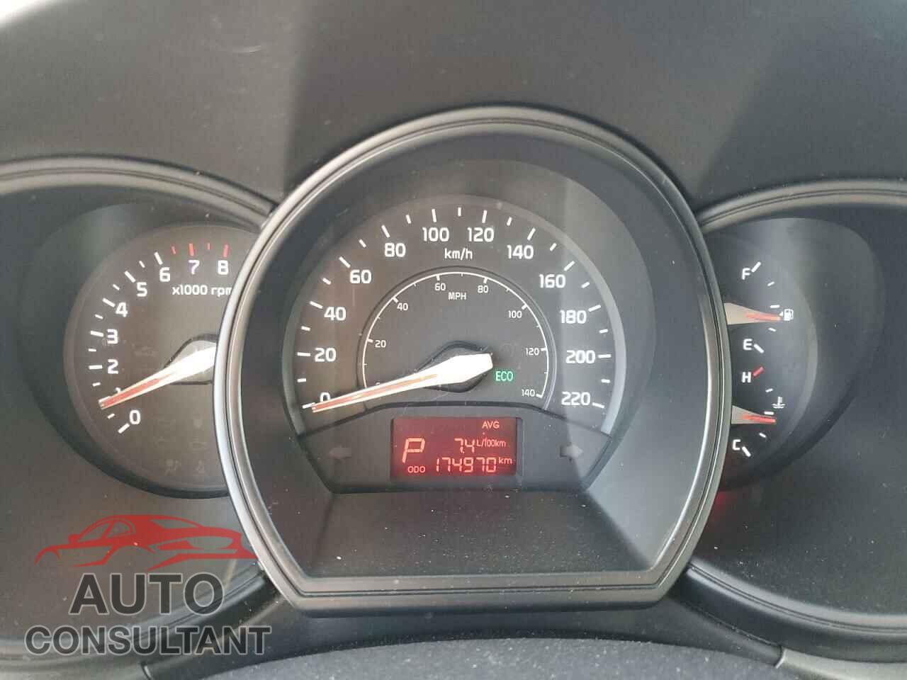 KIA RIO 2014 - KNADN5A38E6934045