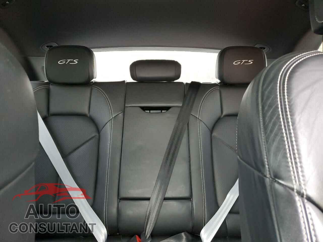 PORSCHE MACAN 2018 - WP1AG2A59JLB60219