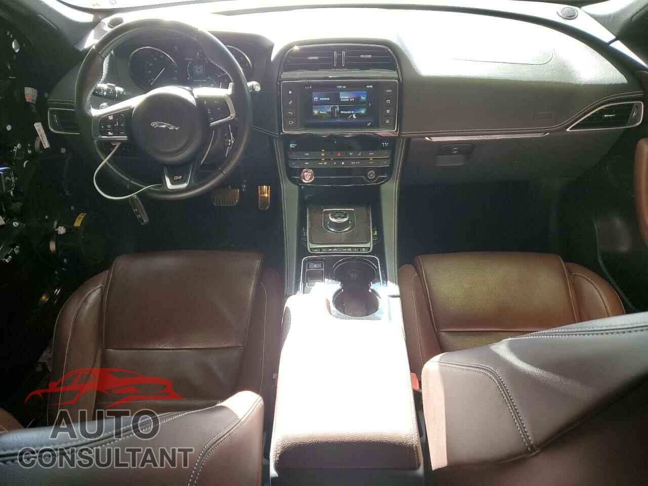 JAGUAR F-PACE 2017 - SADCM2BVXHA892886