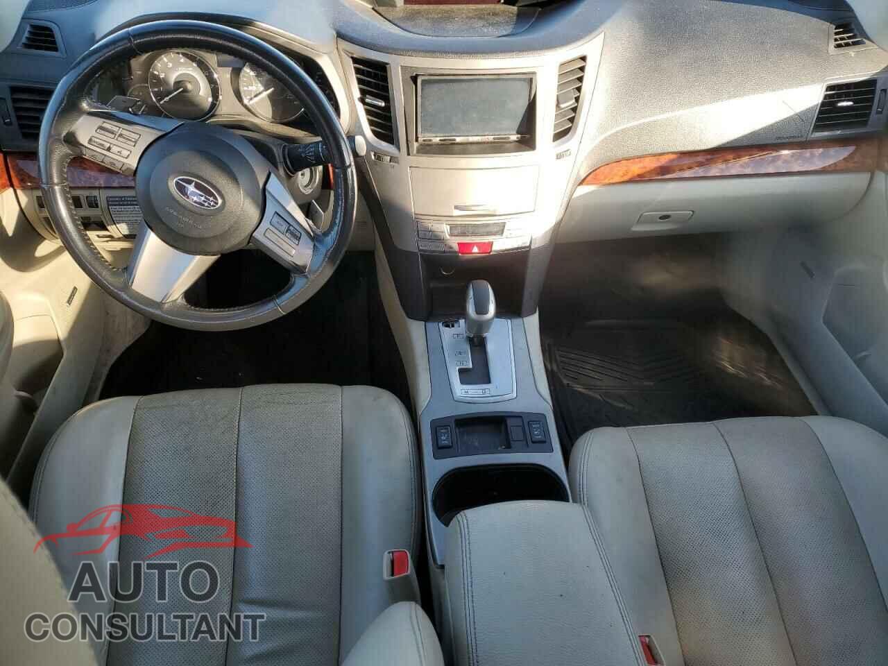 SUBARU OUTBACK 2010 - 4S4BRBKC6A3349919