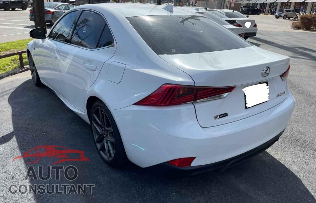 LEXUS IS 2017 - JTHBA1D24H5045365