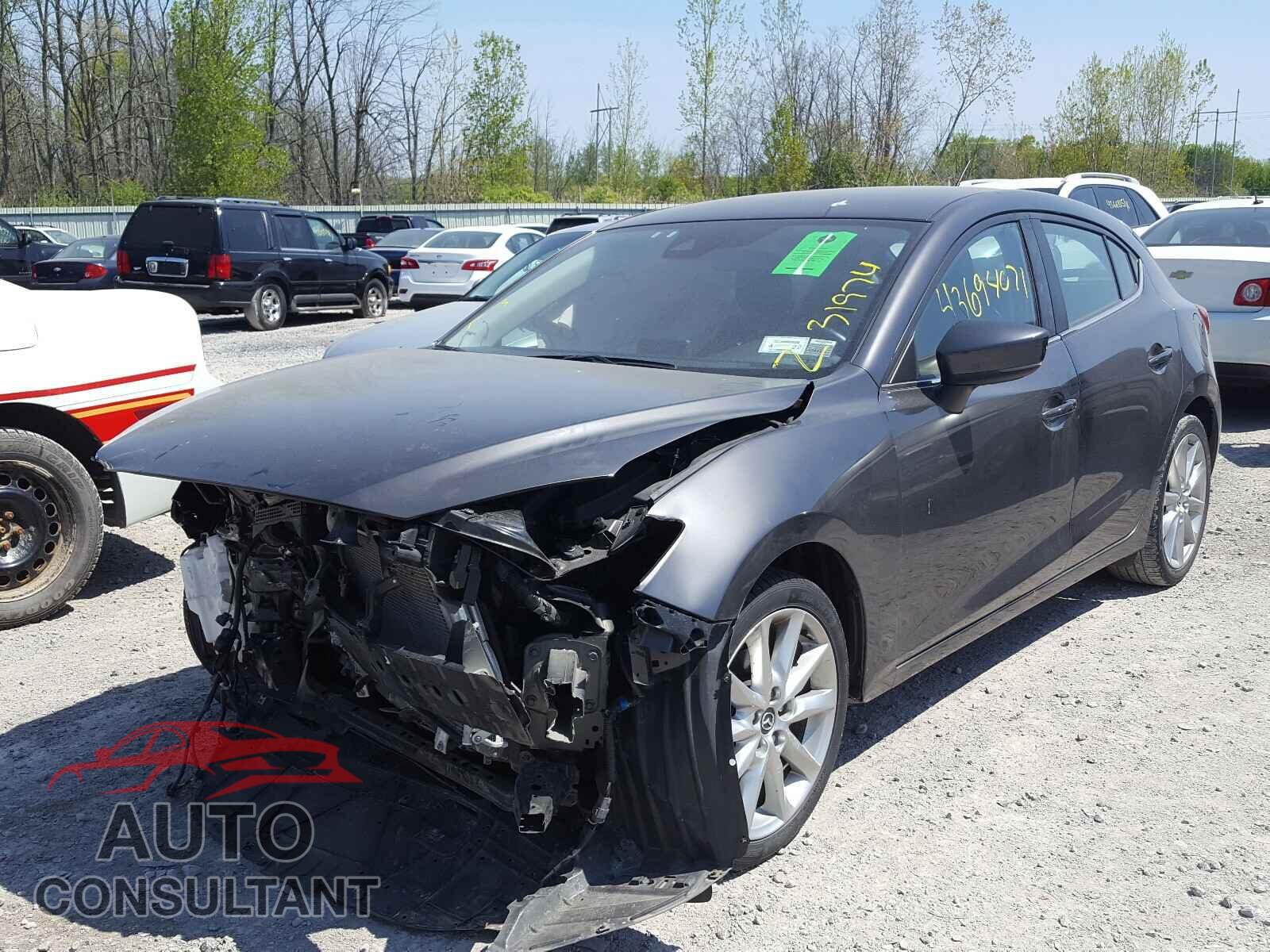 MAZDA 3 2017 - 3MZBN1L75HM117295