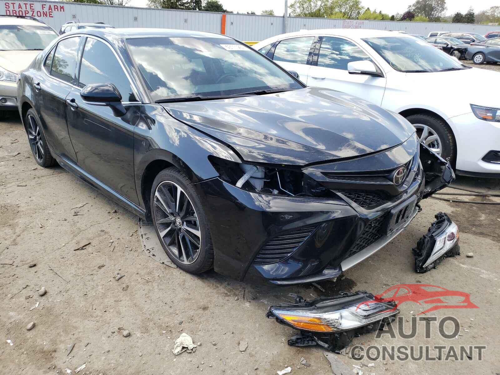 TOYOTA CAMRY 2018 - 4T1B61HKXJU075944