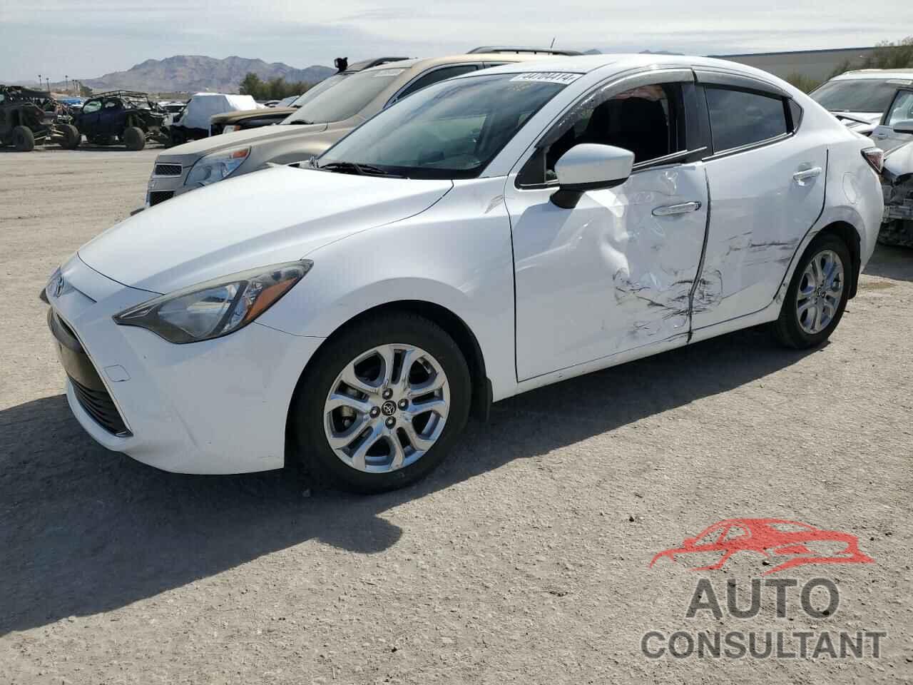 TOYOTA YARIS 2018 - 3MYDLBYV8JY332183