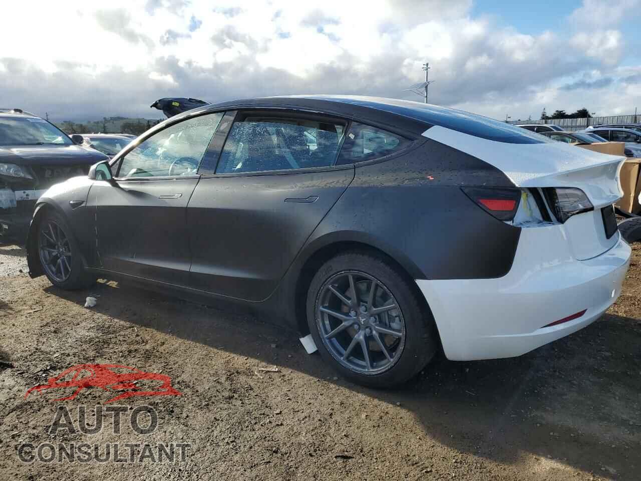 TESLA MODEL 3 2019 - 5YJ3E1EB9KF511063
