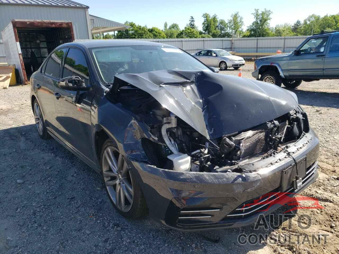 VOLKSWAGEN PASSAT 2018 - 1VWAA7A35JC005629