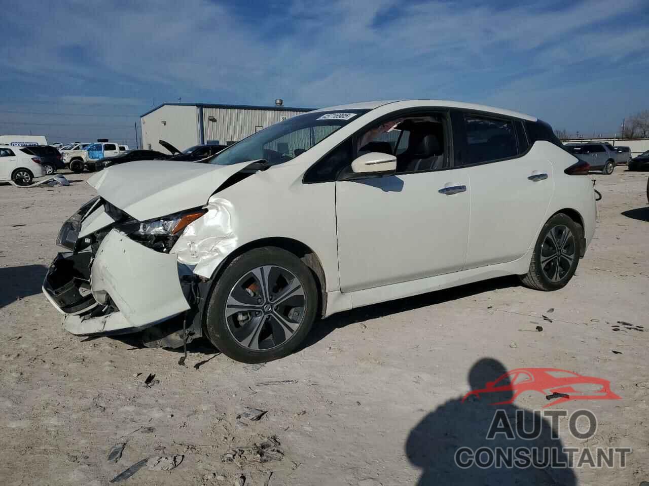 NISSAN LEAF 2022 - 1N4BZ1DV7NC558420