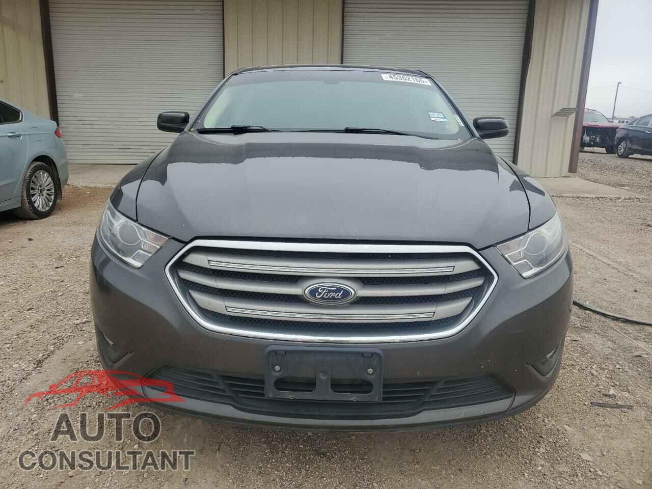 FORD TAURUS 2017 - 1FAHP2E83HG127018