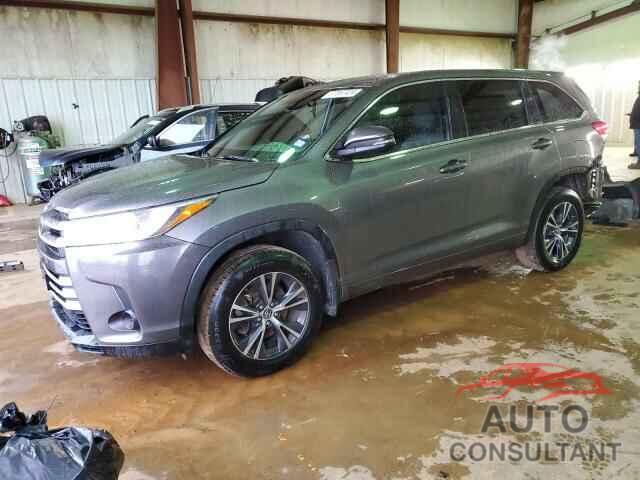 TOYOTA HIGHLANDER 2018 - 5TDZARFH0JS033424