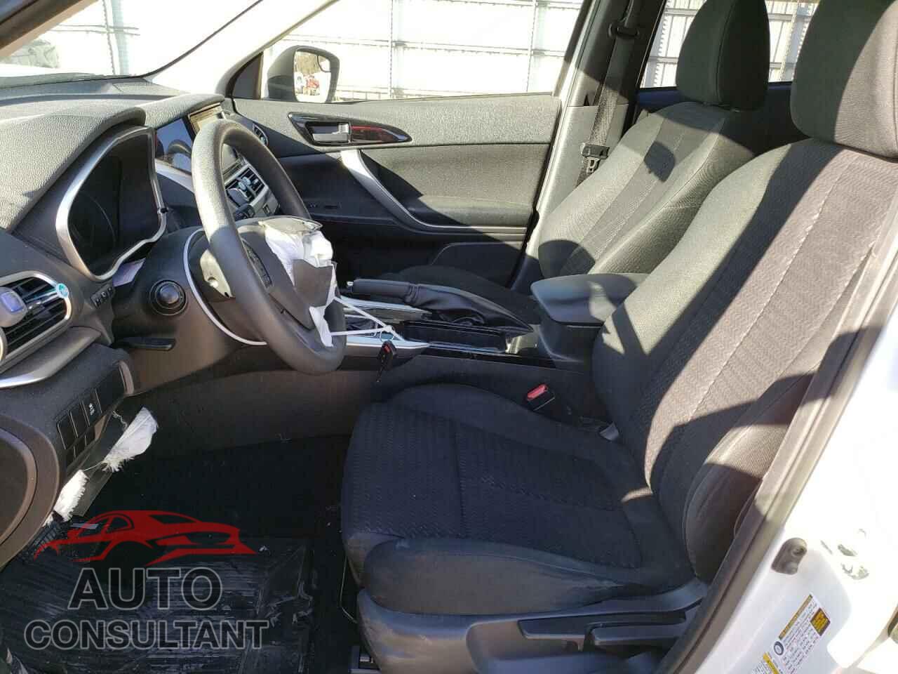 MITSUBISHI ECLIPSE 2018 - JA4AT3AA3JZ047003