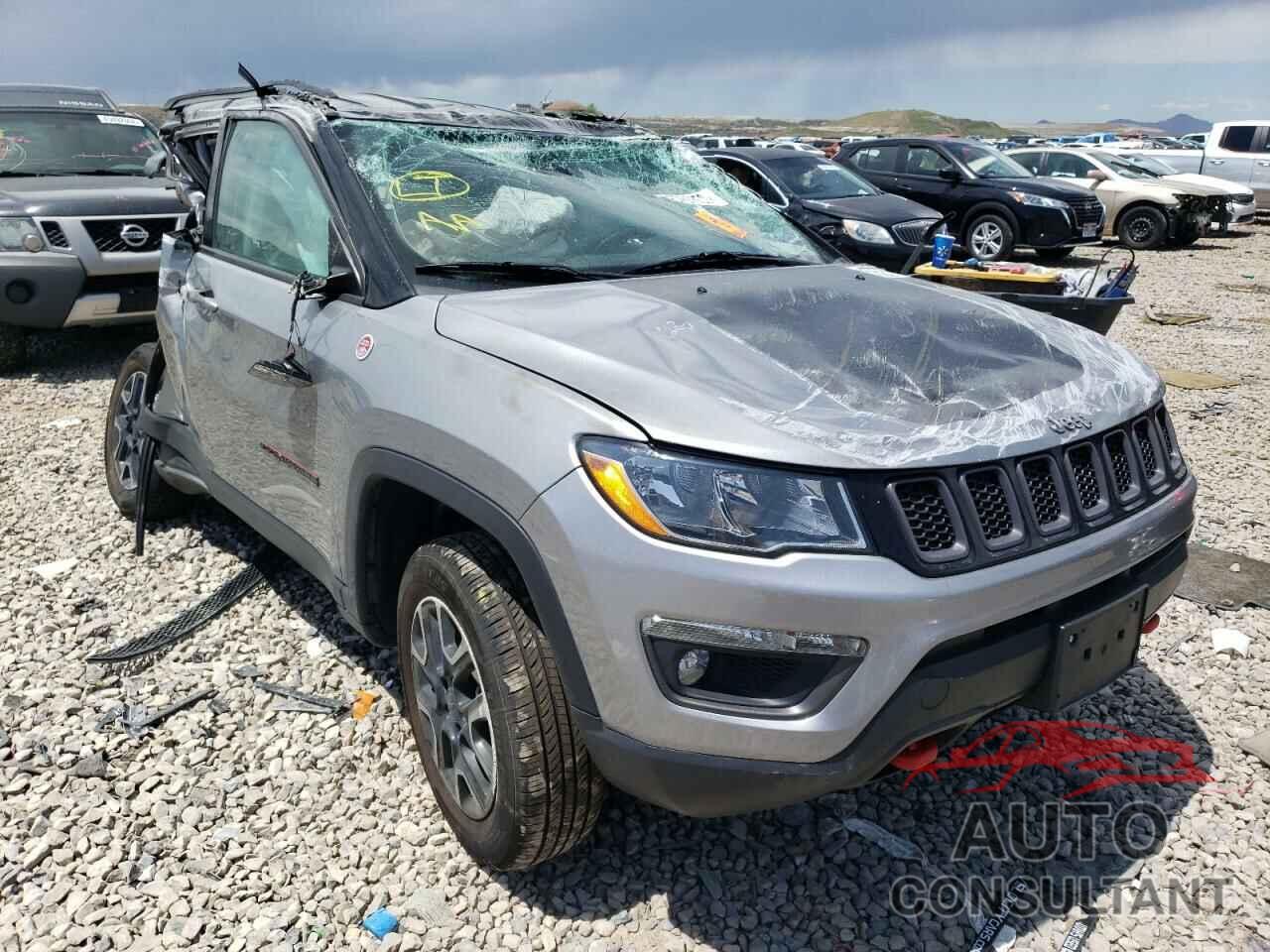 JEEP COMPASS 2019 - 3C4NJDDB4KT748102