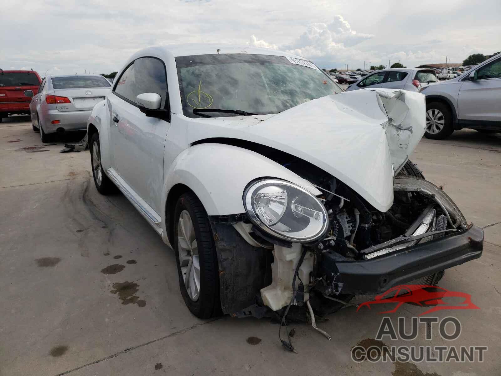 VOLKSWAGEN BEETLE 2017 - 3VWF17AT0HM628123