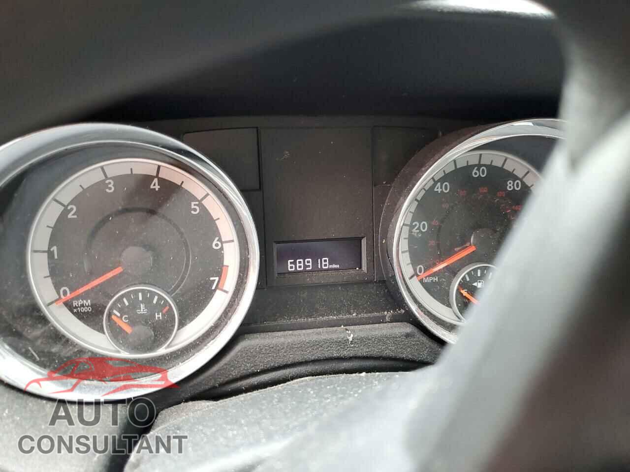 DODGE CARAVAN 2011 - 2D4RN3DG2BR715715